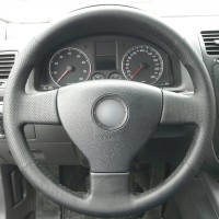 Оплетка на руль из натуральной кожи Volkswagen EOS I 2006-2009 г.в. (для руля без штатной кожи, черная)